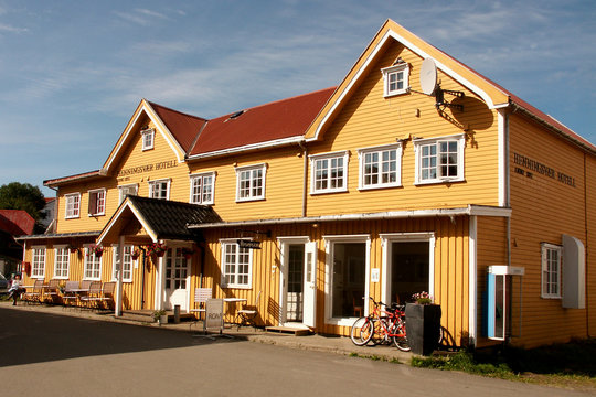 Henningsvaer Hotel