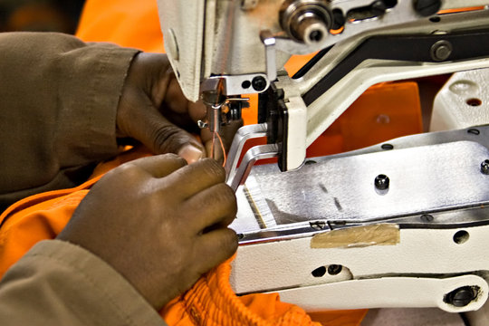 Industrial sewing machine