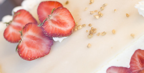 Cake with strawberries