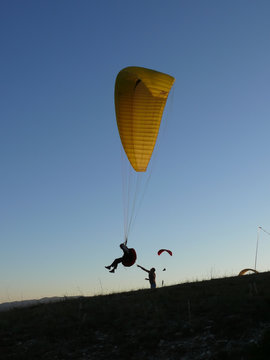 Flights on a paraplane