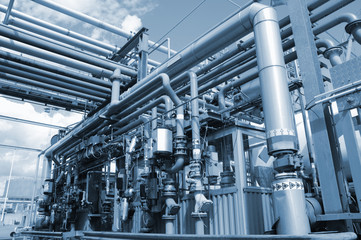 pipeline menagerie inside refinery