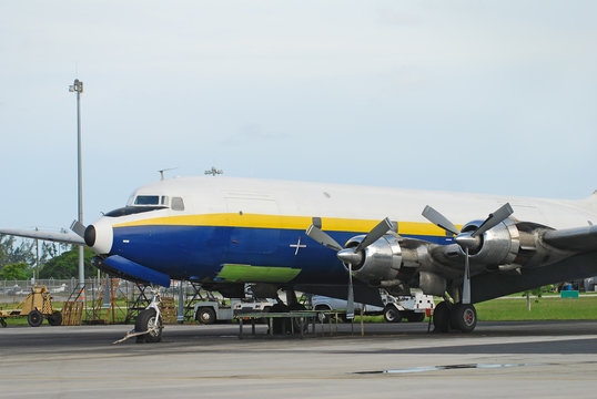 Classic turboprop airliner from the 50ies