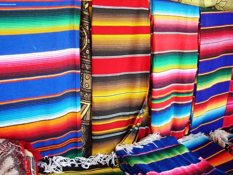 Cancun- Etalage de panchos