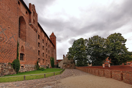 รูปภาพGniew เลือกดูภาพถ่ายสต็อก เวกเตอร์ และวิดีโอ433 Adobe Stock