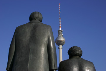 MArx und Engels in Berlin