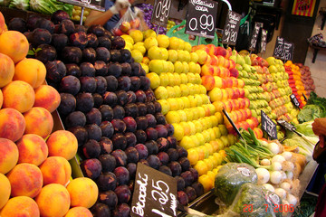 Various fruits to choose