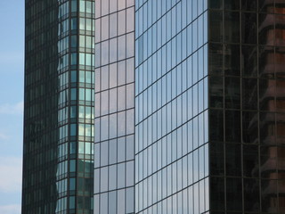 Fototapeta na wymiar façades de verre