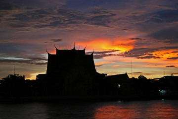 Obraz premium Temple Sunset