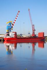 bateau cargo