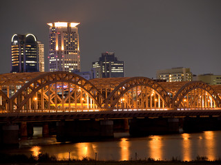 Fototapeta premium Osaka river at dusk