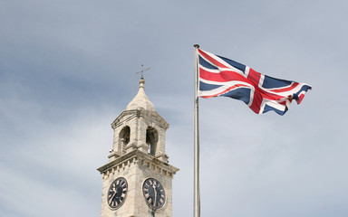 Obraz na płótnie Canvas Clock and British Flag
