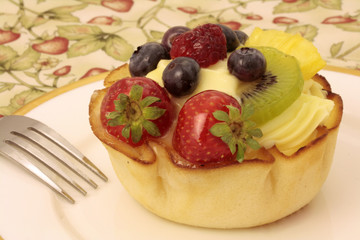 Fruit and custard cake