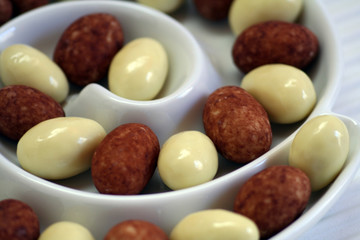 Schokomandeln