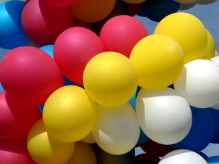 Fototapeta na wymiar Varicoloured festival balloons