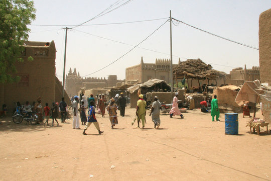 djenn&eacute;,place du march&eacute;