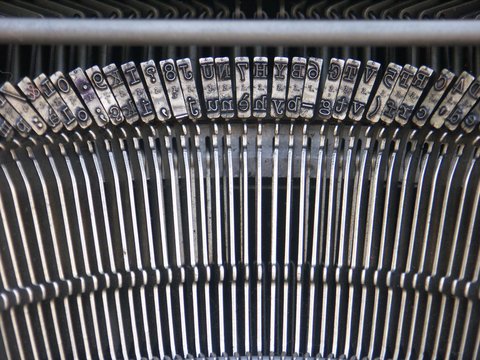 machine à écrire : barres de caractères