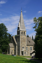Fototapeta na wymiar Stary kościół z kamienia
