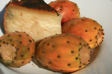 higos chumbos y queso de san mateo