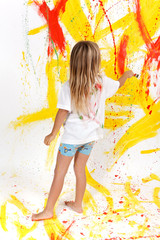 Peinture enfant et pinceau