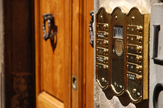 Interphone classieux