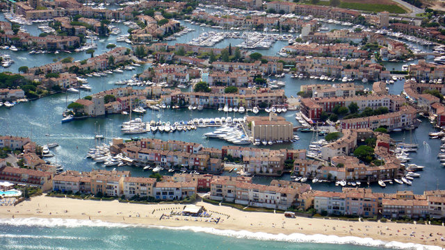 port grimaud cot&eacute; plage