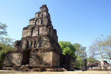 Fototapeta na wymiar Wieża w Polonnaruwa