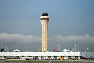 Obraz premium Miami airport communications tower