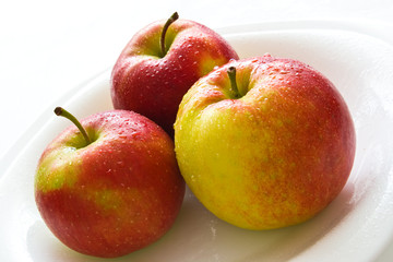 three apples