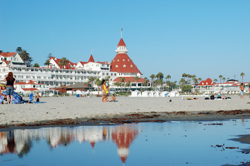 Coronado Hotel and beach - obrazy, fototapety, plakaty