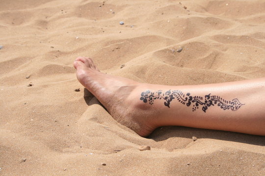 tatouage au henn&eacute;
