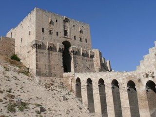 Fototapeta premium Citadel fortifications gateway, castle doorway, Aleppo, Syria