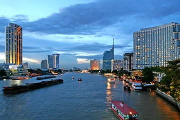 Fototapete Rund Bangkok in der Abenddämmerung © Otvalo