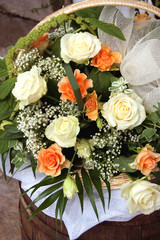Wedding flowers with Roses and Baby's Breath(Gypsophila)