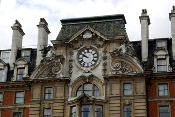 Fototapeta na wymiar Architektur - London - Uhr - Statur