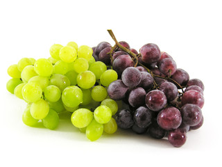 Grappes de raisins blancs et noirs