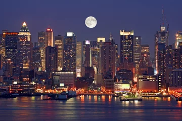 Poster Manhattan Midtown Skyline bij nacht © Gary