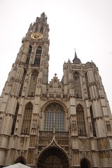 Fototapeta na wymiar Cathedral in Antwerpen