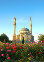 Fototapeta na wymiar Mosque with two minarets in Baku, Azerbaijan
