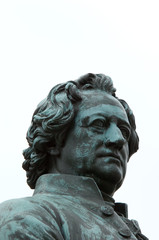 Fototapeta na wymiar Goethe-Schiller Monument