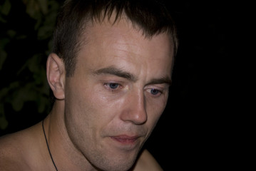 Obraz premium man looking down