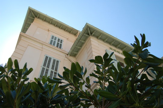 fa&ccedil;ade charme