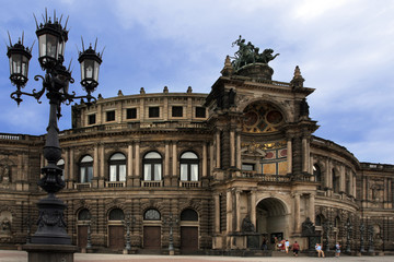 Fototapeta na wymiar Dresden Theater