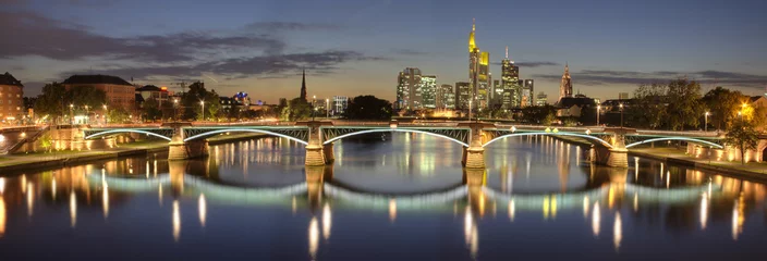 Frankfurt am Abend © Heino Pattschull