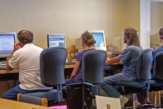 library computer station