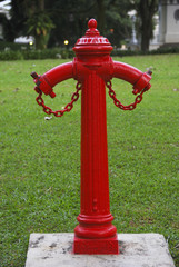 Fototapeta na wymiar Red Fire Hydrant