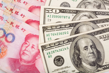 Chinese yuan and us dollar - obrazy, fototapety, plakaty