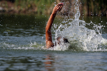 The swimming person
