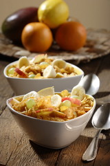 Cornflakes mit Obst