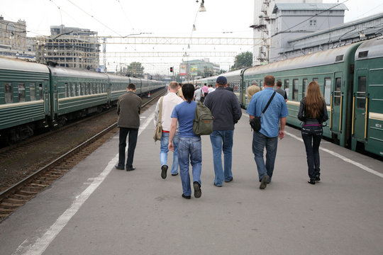 peoples on the railroad stantion platform