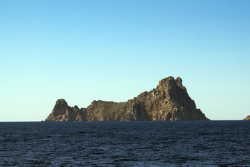 Fototapeta na wymiar Es Vedra, Islas Misteriosas - IBIZA - Islas Baleares - España